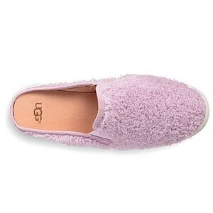 UGG Luci Slip On Furry Fuzzy Lavender Snea…